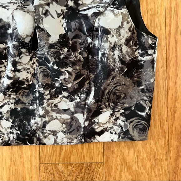 Bebe patterned crop top - Picture 4 of 5